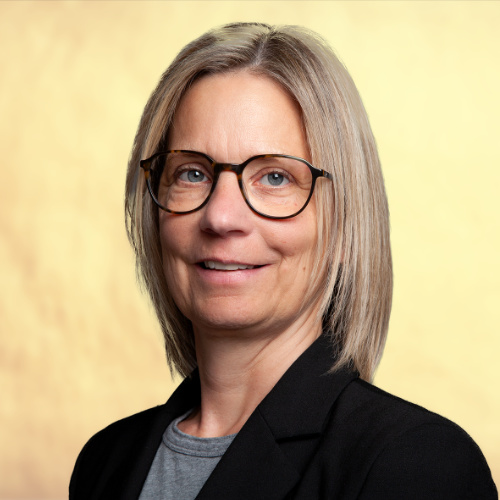 Porträt von Dr. med. Louisa van den Boom